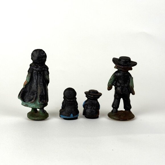 Vintage Cast Iron Amish Family 4 Piece Figurine Set Hand-Painted Folk Art Toys - Picture 4 of 7